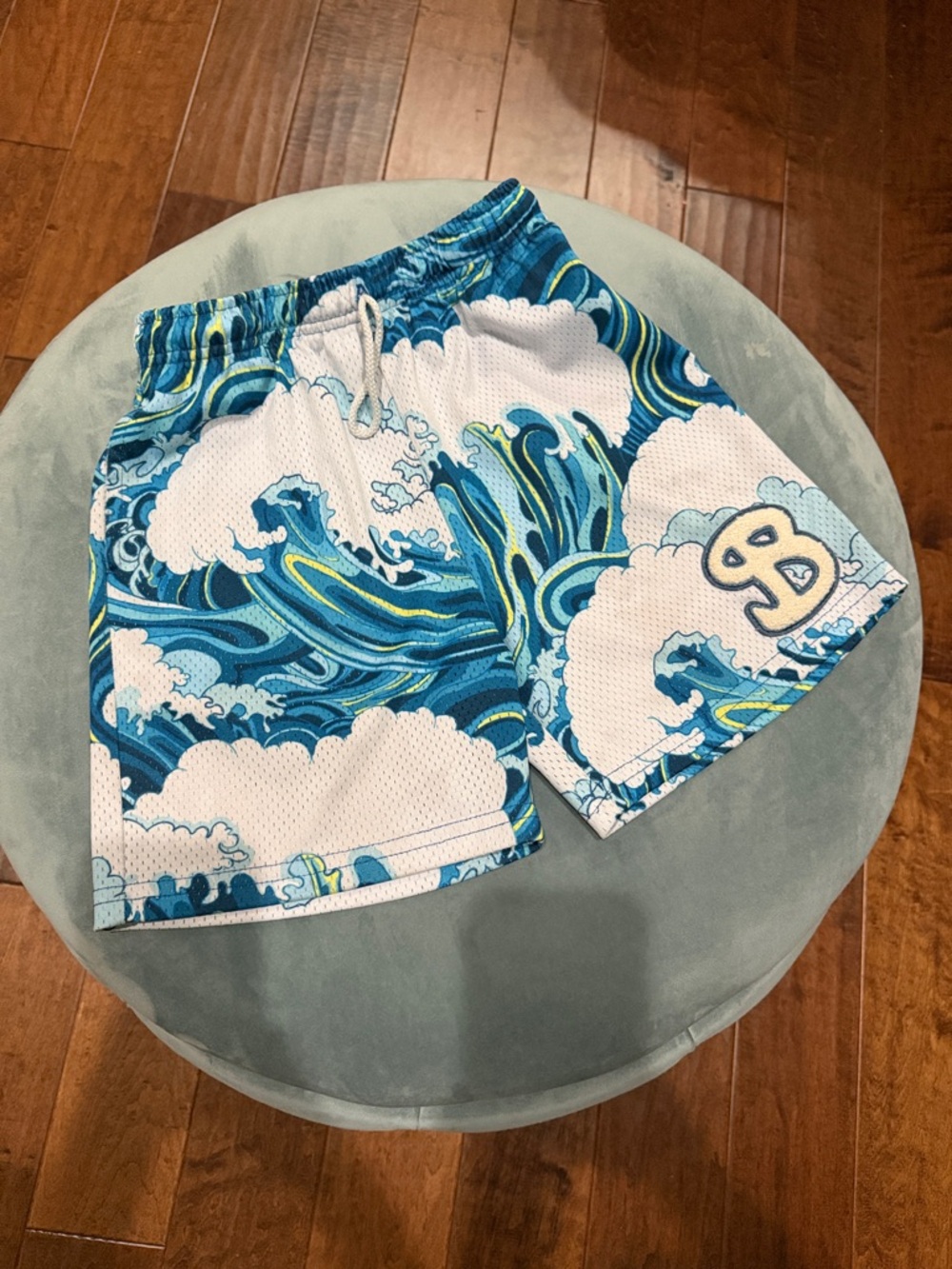 Bucketsquad Kids Wave Print Athletic Shorts - Picture 3 of 5